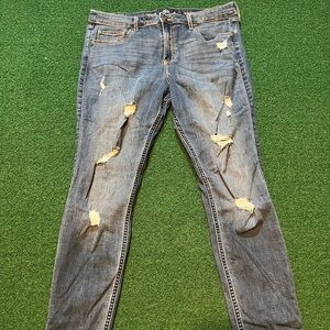 Hollister high-rise Women’s ripped jeans size 15R